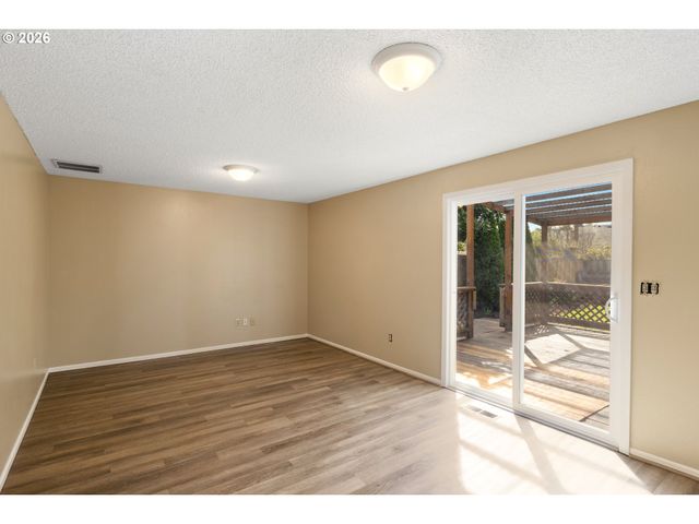 12713 Ne 41ST St, Vancouver, WA 98682