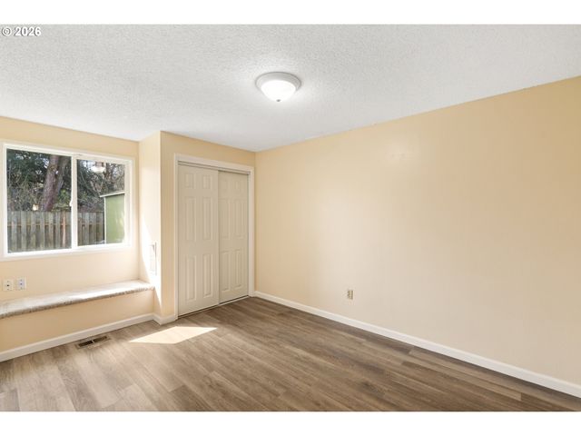 12713 Ne 41ST St, Vancouver, WA 98682