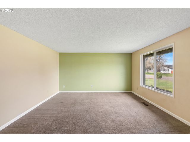 12713 Ne 41ST St, Vancouver, WA 98682