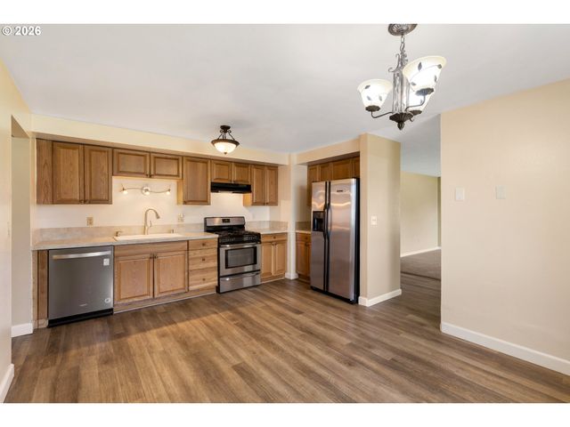 12713 Ne 41ST St, Vancouver, WA 98682