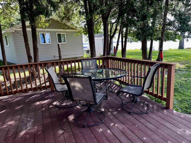 N9296 Idle Hour Drive, Randolph, WI 53956