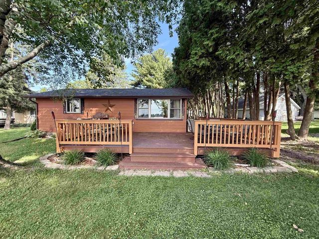 N9296 Idle Hour Drive, Randolph, WI 53956