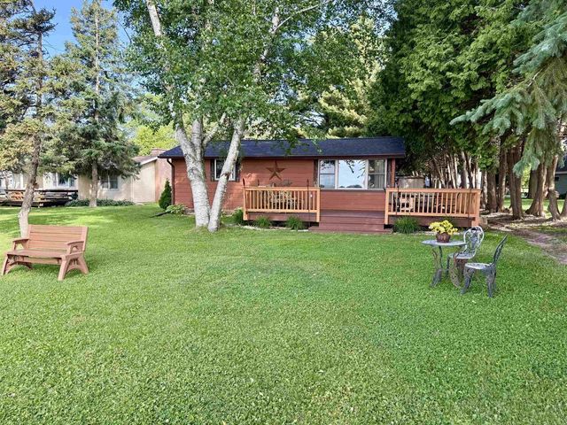 N9296 Idle Hour Drive, Randolph, WI 53956