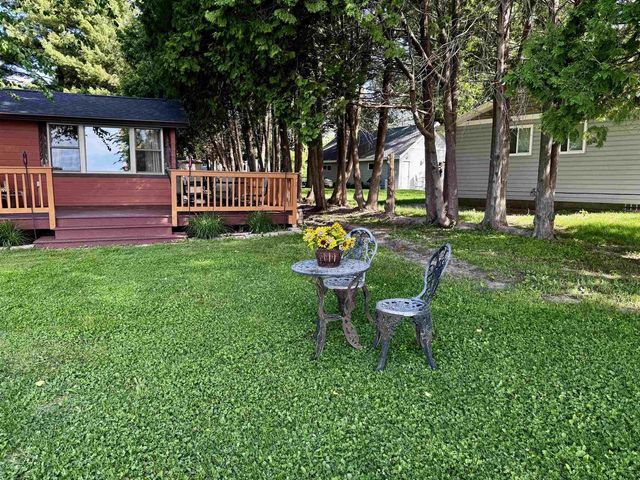 N9296 Idle Hour Drive, Randolph, WI 53956