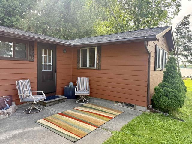 N9296 Idle Hour Drive, Randolph, WI 53956
