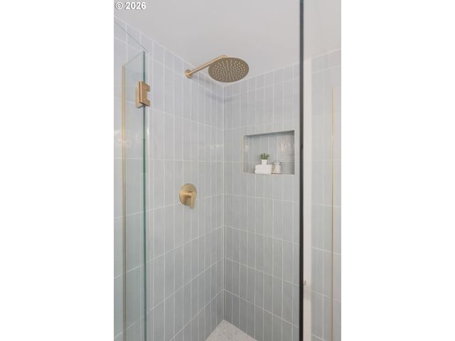 5309 CHILDS Rd, Lake Oswego, OR 97035