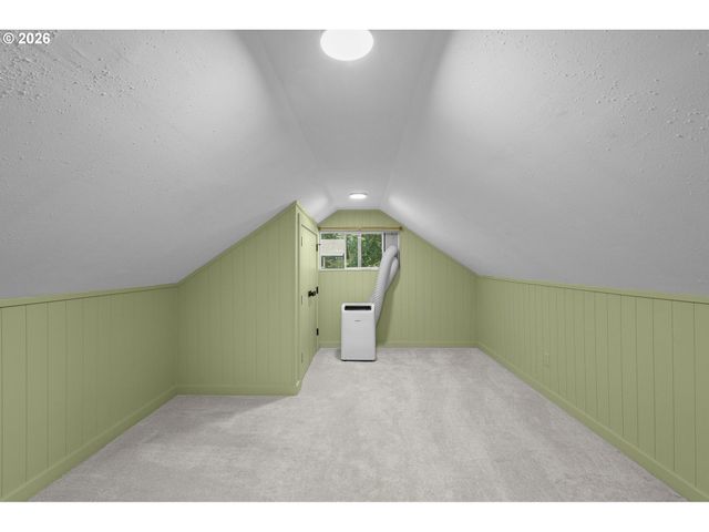 5309 CHILDS Rd, Lake Oswego, OR 97035