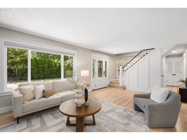 5309 CHILDS Rd, Lake Oswego, OR 97035
