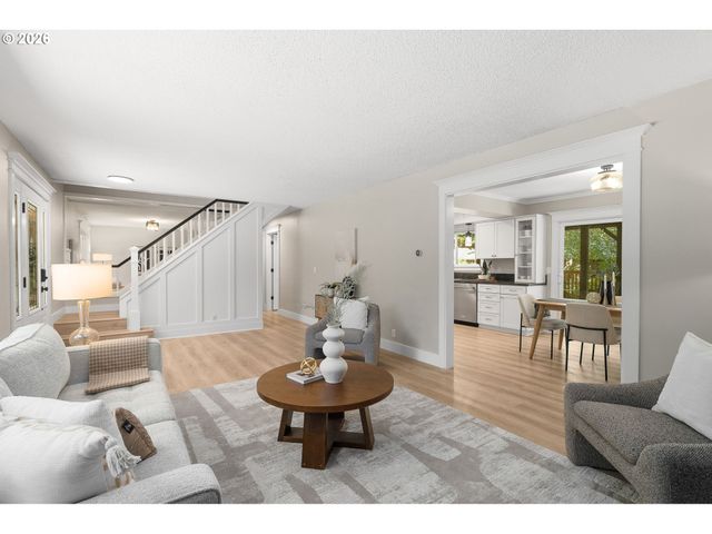 5309 CHILDS Rd, Lake Oswego, OR 97035