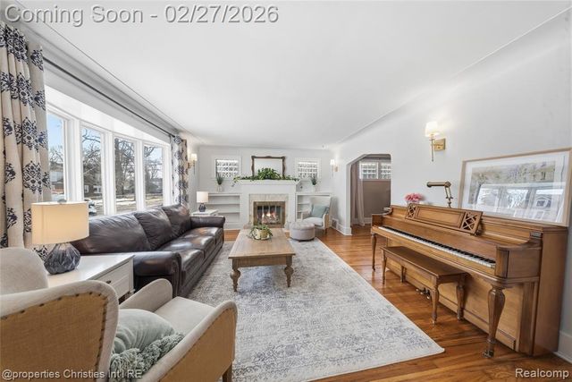 1021 N Altadena Avenue, Royal Oak, MI 48067