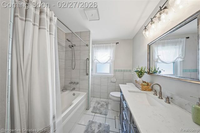 1021 N Altadena Avenue, Royal Oak, MI 48067