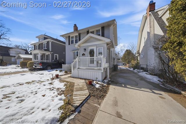 1021 N Altadena Avenue, Royal Oak, MI 48067