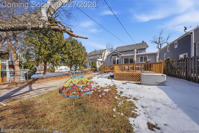 1021 N Altadena Avenue, Royal Oak, MI 48067