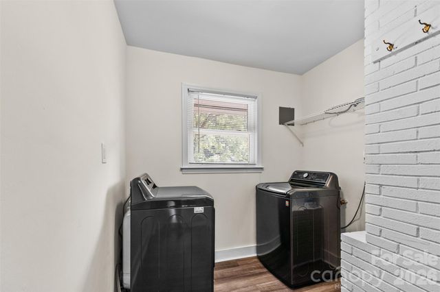 2014 Sandhurst Drive, Charlotte, NC 28205