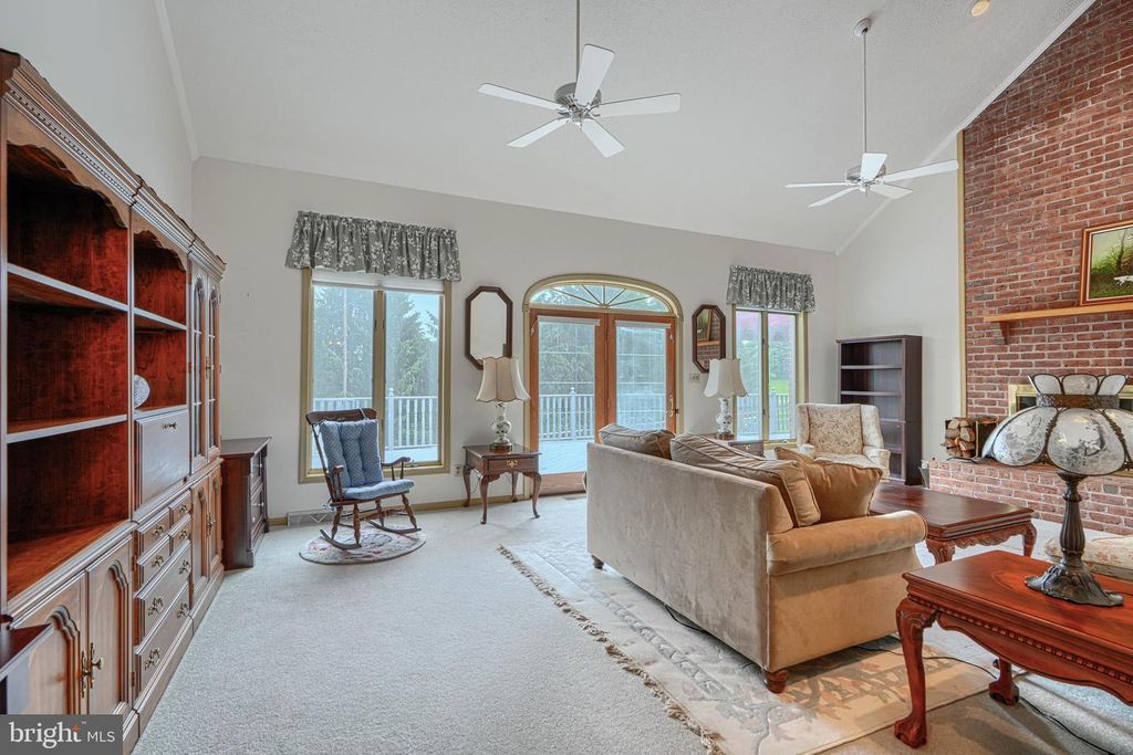 Image 17 of property listing at 1950 MOUNT HOREB RD, Street, MD 21154
