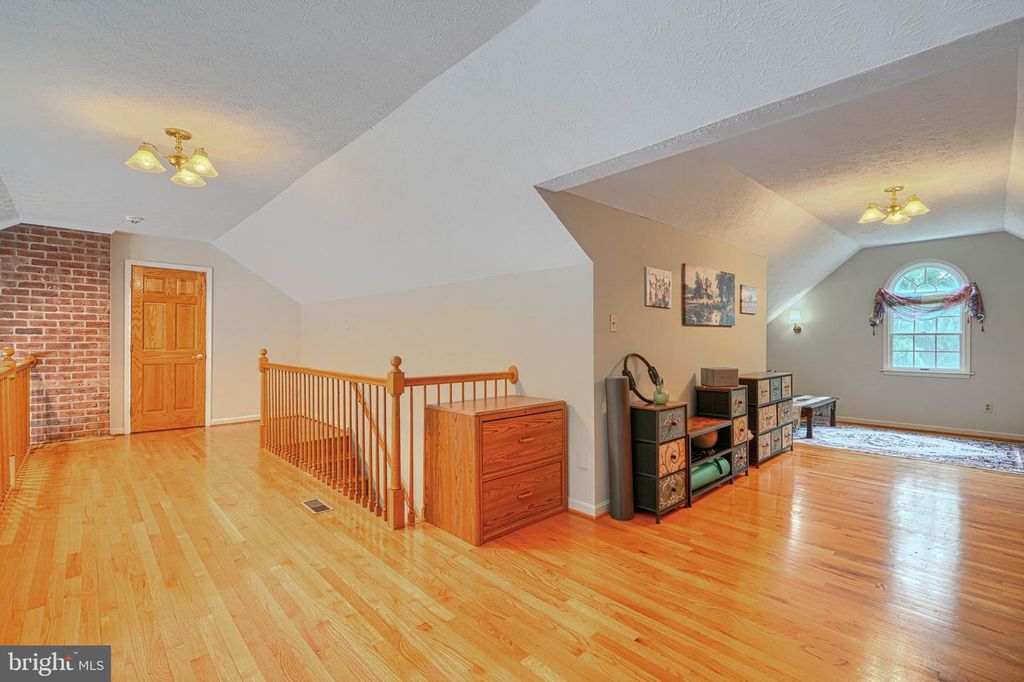 Image 63 of property listing at 1950 MOUNT HOREB RD, Street, MD 21154