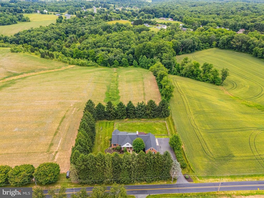 Image 98 of property listing at 1950 MOUNT HOREB RD, Street, MD 21154
