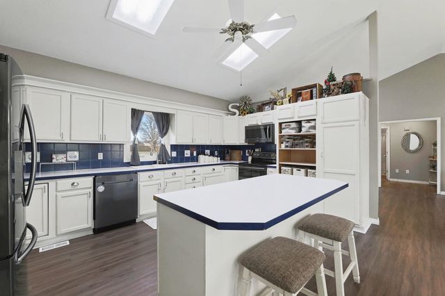 2220 Gentry Ln, El Dorado, KS 67042