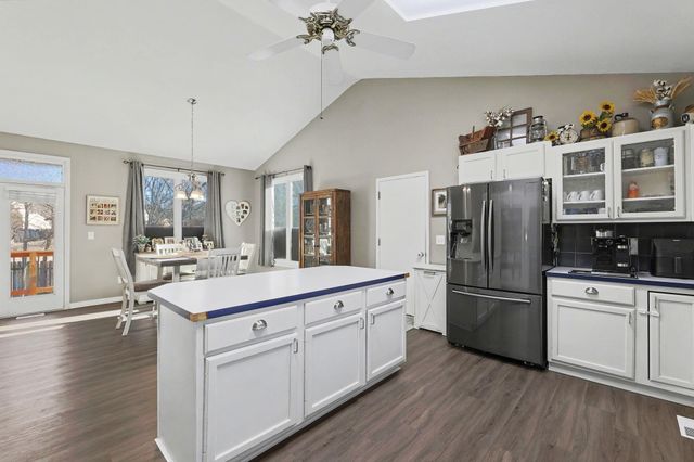 2220 Gentry Ln, El Dorado, KS 67042