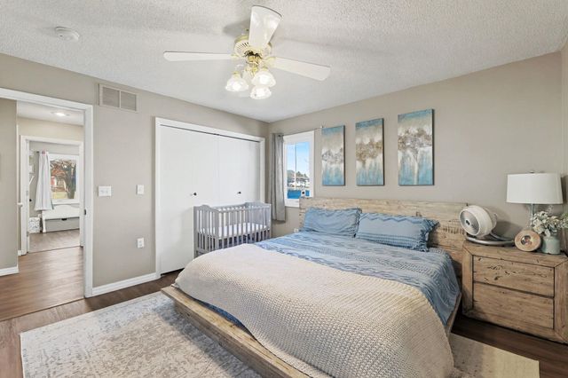 2220 Gentry Ln, El Dorado, KS 67042