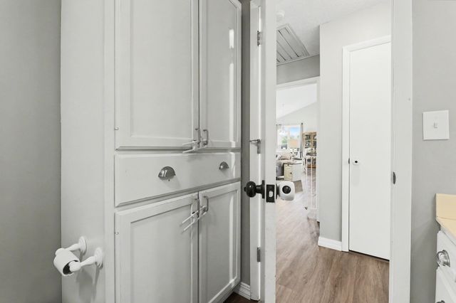 2220 Gentry Ln, El Dorado, KS 67042