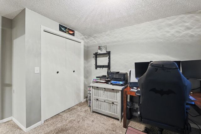 2220 Gentry Ln, El Dorado, KS 67042