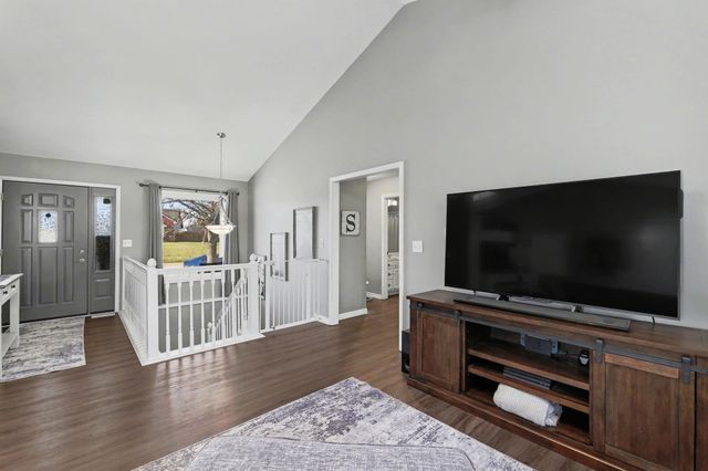 2220 Gentry Ln, El Dorado, KS 67042