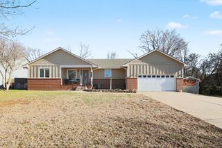 2220 Gentry Ln, El Dorado, KS 67042