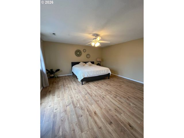 10205 Ne 69TH St, Vancouver, WA 98662