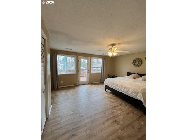 10205 Ne 69TH St, Vancouver, WA 98662