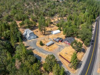 3461 W Evans Creek Road, Rogue River, OR 97537