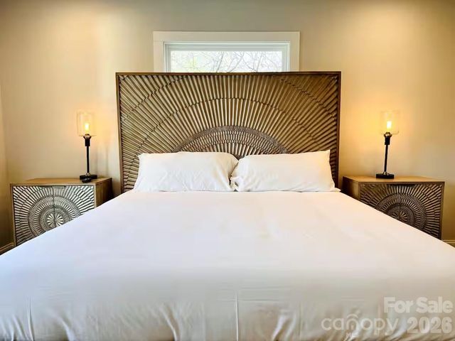 1063 Riverside Drive, Asheville, NC 28804