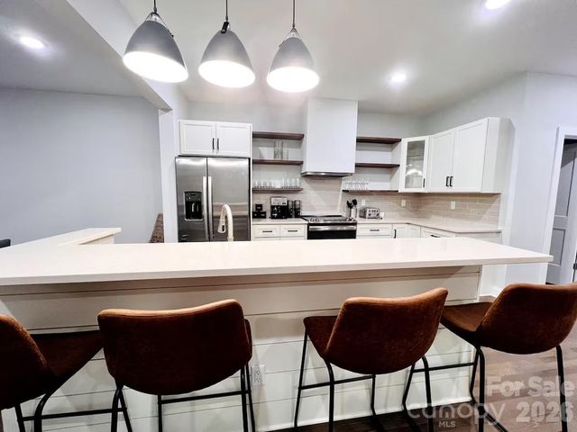 1063 Riverside Drive, Asheville, NC 28804