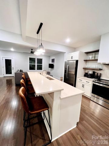 1063 Riverside Drive, Asheville, NC 28804