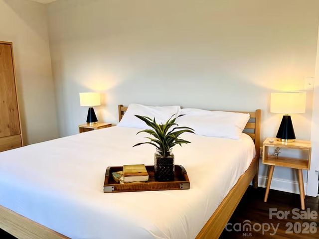 1063 Riverside Drive, Asheville, NC 28804