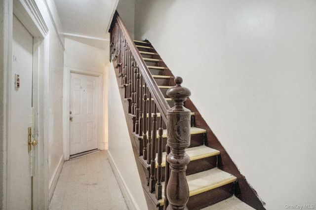 1241 College Avenue, Bronx, NY 10456