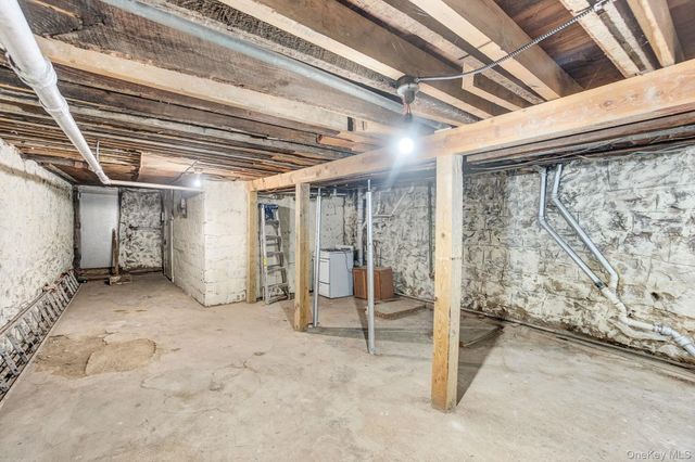 1241 College Avenue, Bronx, NY 10456