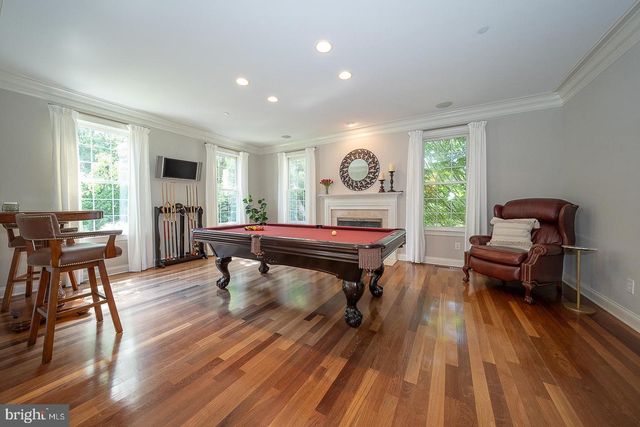 121 SPRING TREE DR, Newtown Square, PA 19073