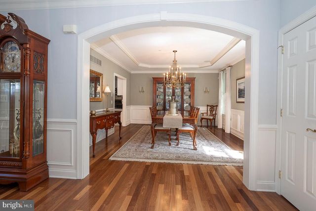 121 SPRING TREE DR, Newtown Square, PA 19073
