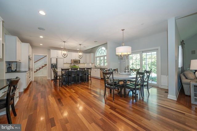 121 SPRING TREE DR, Newtown Square, PA 19073