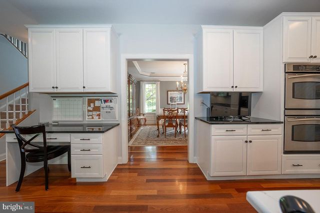 121 SPRING TREE DR, Newtown Square, PA 19073