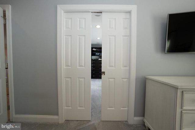 121 SPRING TREE DR, Newtown Square, PA 19073
