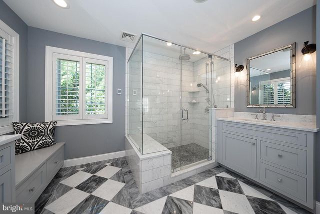 121 SPRING TREE DR, Newtown Square, PA 19073