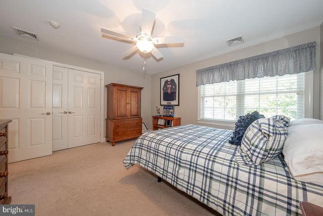 121 SPRING TREE DR, Newtown Square, PA 19073