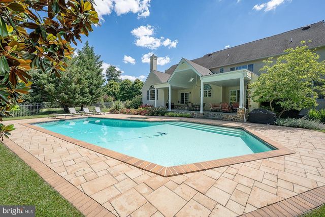 121 SPRING TREE DR, Newtown Square, PA 19073