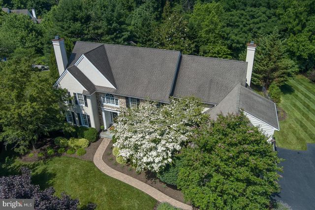 121 SPRING TREE DR, Newtown Square, PA 19073