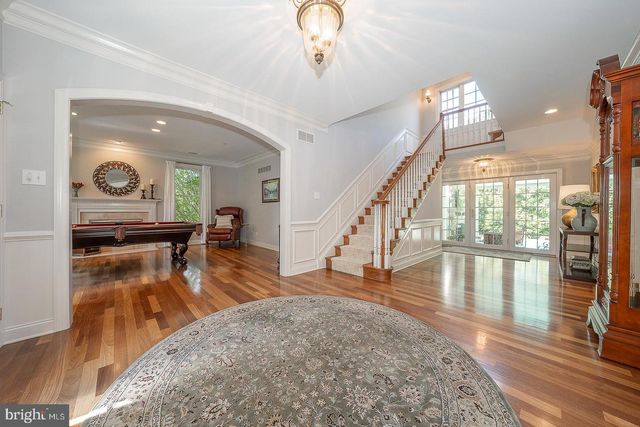 121 SPRING TREE DR, Newtown Square, PA 19073