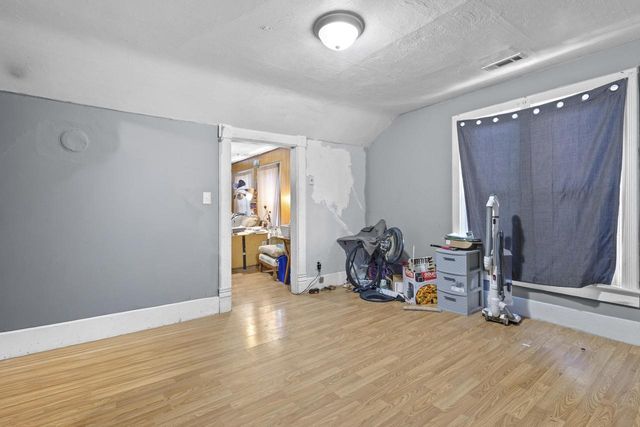 918 MERRITT AVENUE, Oshkosh, WI 54901