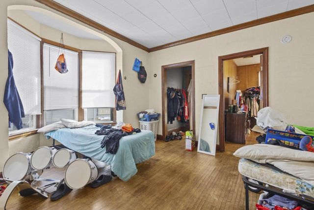 918 MERRITT AVENUE, Oshkosh, WI 54901