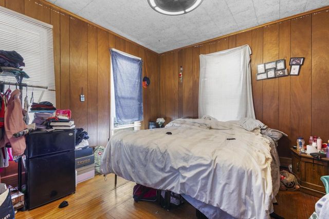 918 MERRITT AVENUE, Oshkosh, WI 54901